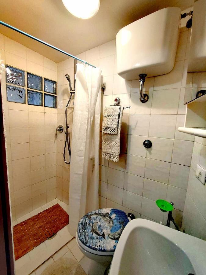 La Casa In Piazza Apartman Toffia Kültér fotó