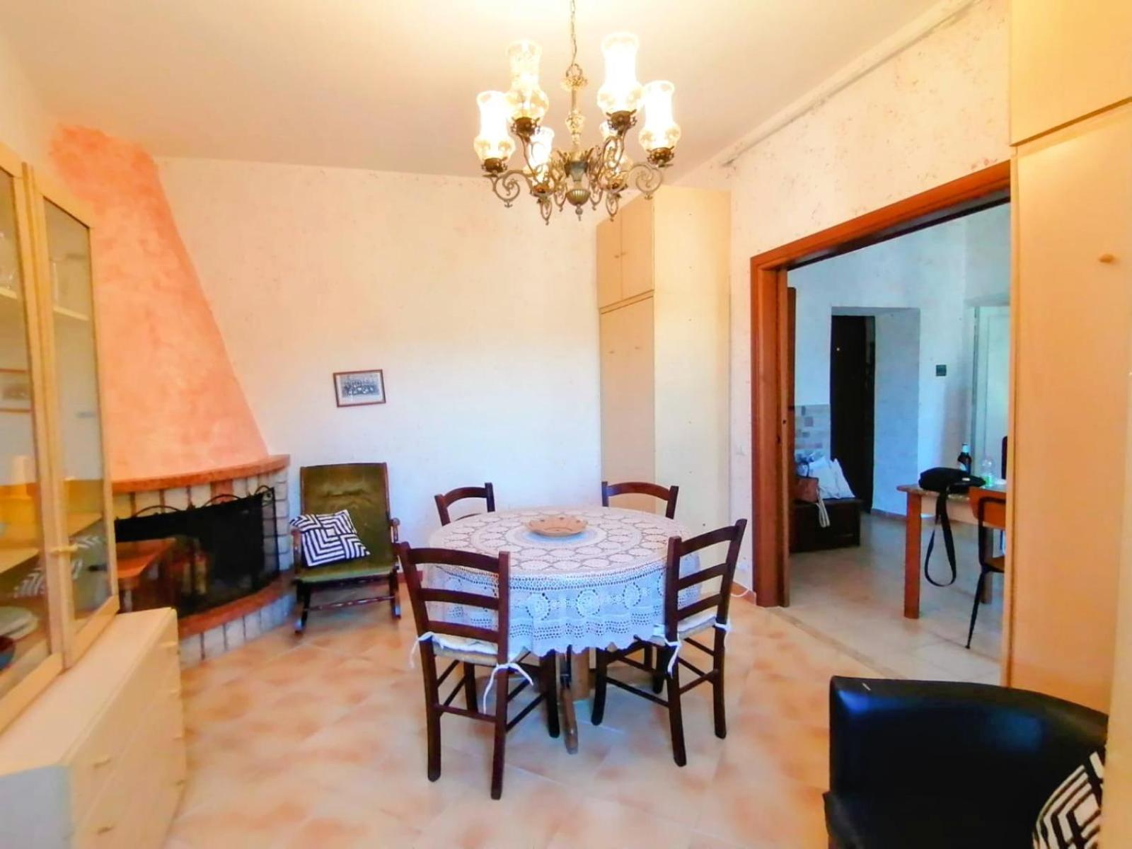 La Casa In Piazza Apartman Toffia Kültér fotó