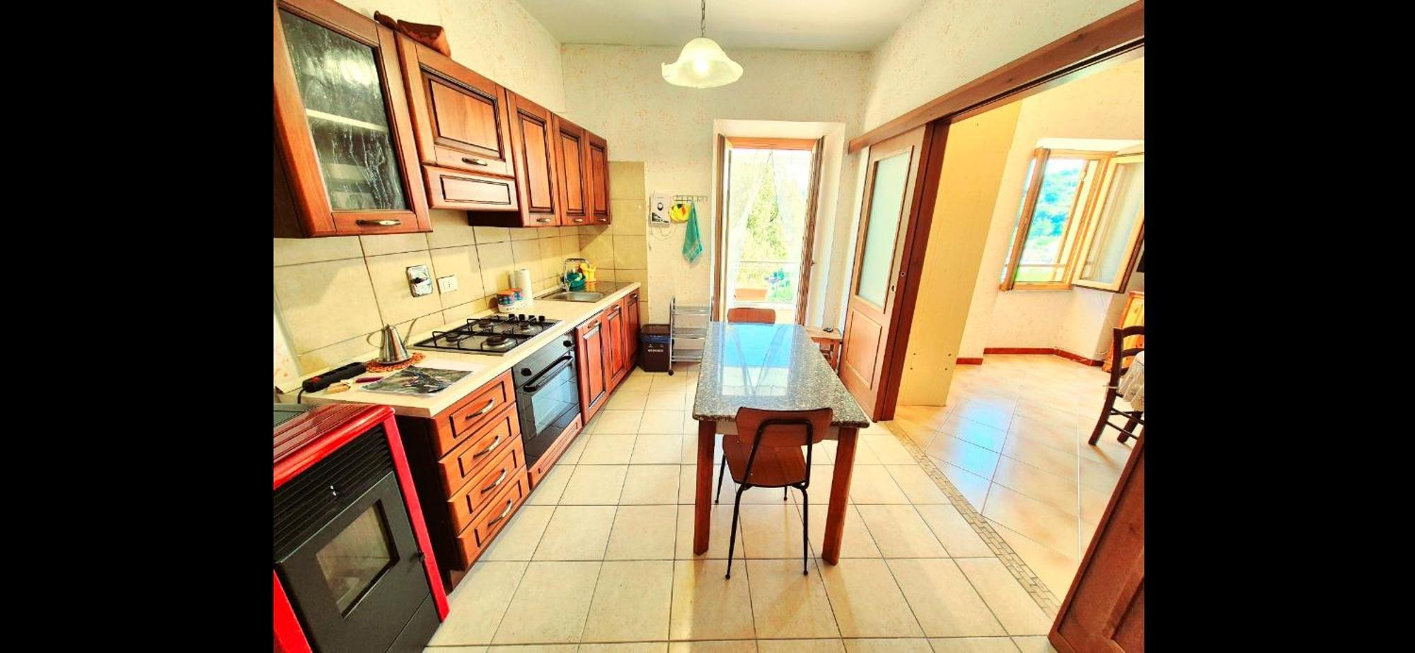 La Casa In Piazza Apartman Toffia Kültér fotó