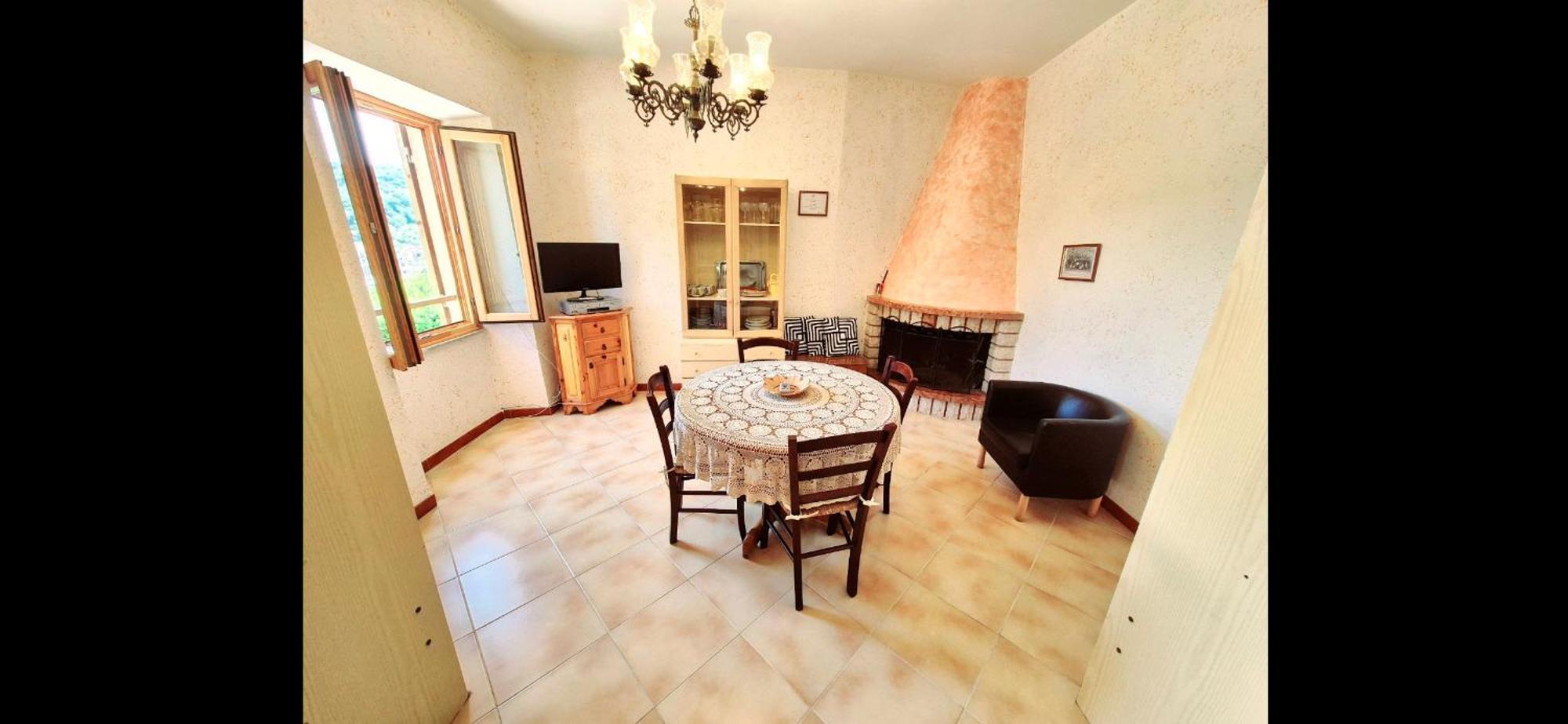 La Casa In Piazza Apartman Toffia Kültér fotó