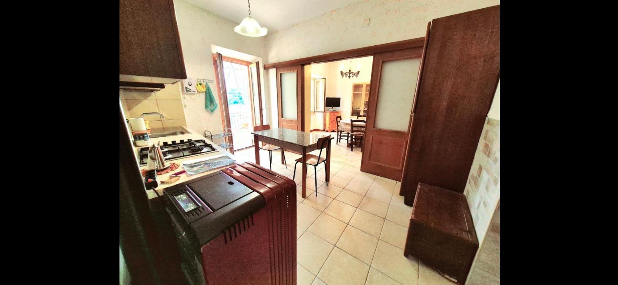 La Casa In Piazza Apartman Toffia Kültér fotó